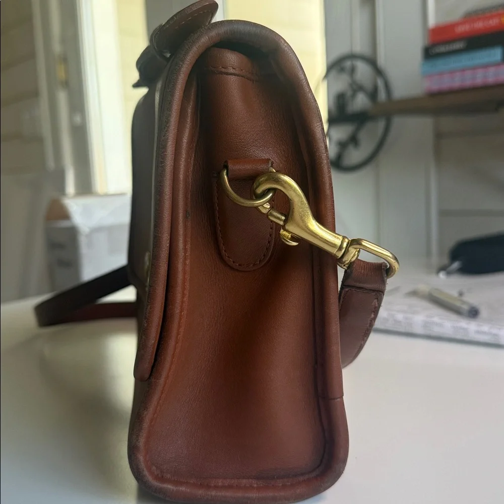 Vintage Coach crossbody. - Picture 7 of 8
